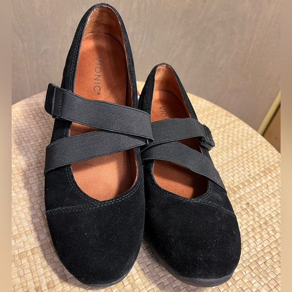 Vionic Shelby Mary Jane Black Suede size 8 - Picture 2 of 11